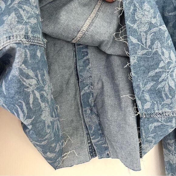 Rag & Bone Floral Cropped Button Up Denim Shirt with Raw Hem Sz Large NWT - Picture 9 of 14